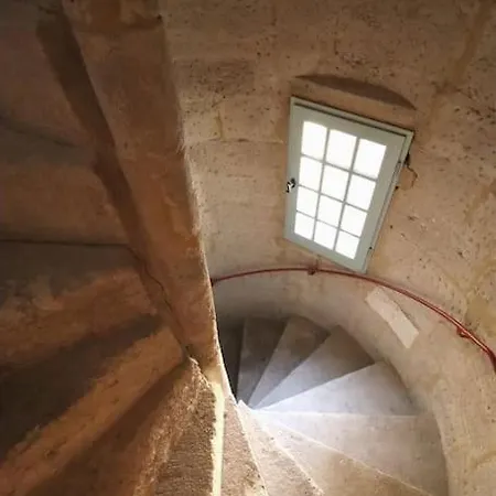 La Tour Medievale Centre Historique Uzès