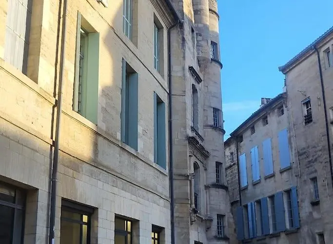 La Tour Medievale Centre Historique